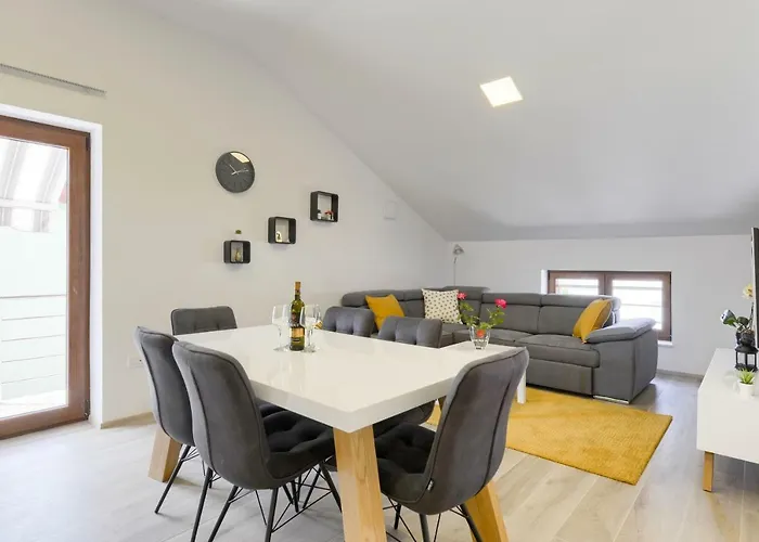 Bosa Apartments شقة زادار